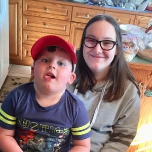 Meet your Posher, Caitlin